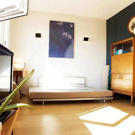 Splendid bright spacious&design apt