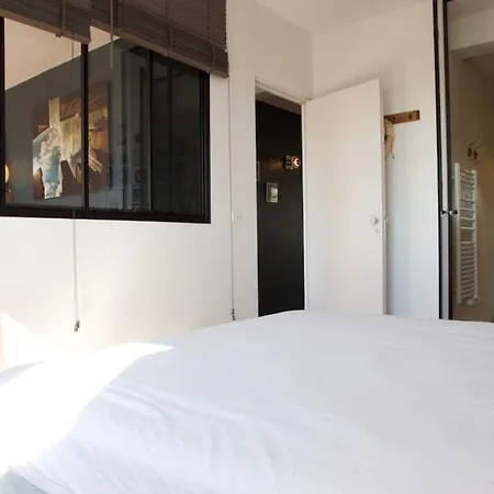 Splendid bright spacious&design apt *